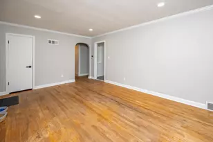 1603 S 92nd St, West Allis, WI 53214 - Photo 9