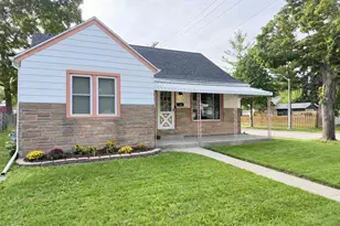 1603 S 92nd St, West Allis, WI 53214 - Photo 1