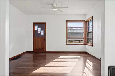1303  Kane St, La Crosse, WI 54603 - Photo 3