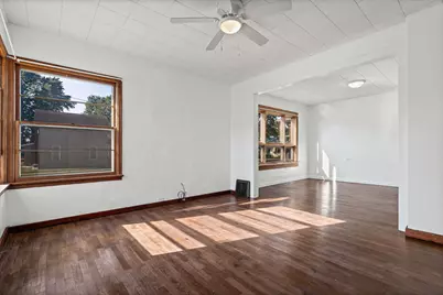 1303  Kane St, La Crosse, WI 54603 - Photo 5