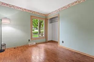 717 Mansfield Cir, Hartland, WI 53029 - Photo 37