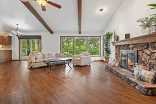 717 Mansfield Cir, Hartland, WI 53029 - Photo 23