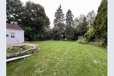 3424 N Elmwood Dr, Racine, WI 53405 - Photo 13