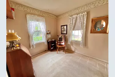 3424 N Elmwood Dr, Racine, WI 53405 - Photo 9