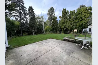 3424 N Elmwood Dr, Racine, WI 53405 - Photo 3