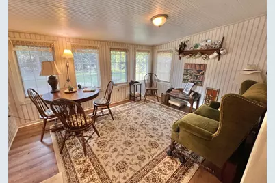 3424 N Elmwood Dr, Racine, WI 53405 - Photo 7