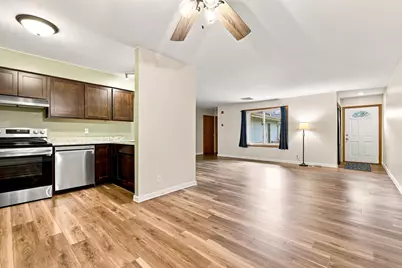 2116  Woodburn Rd #B, Waukesha, WI 53188 - Photo 13