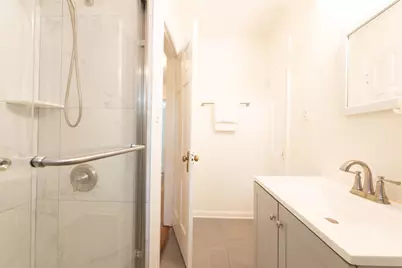 4041 N Bartlett Ave #4043, Shorewood, WI 53211 - Photo 15