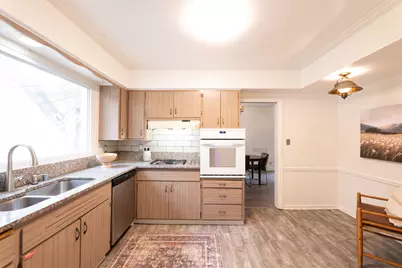 4041 N Bartlett Ave #4043, Shorewood, WI 53211 - Photo 7