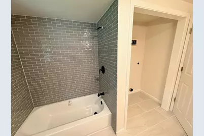 8008  Gina Dr, Racine, WI 53406 - Photo 19