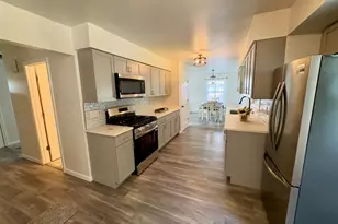 8008 Gina Dr, Racine, WI 53406 - Photo 9