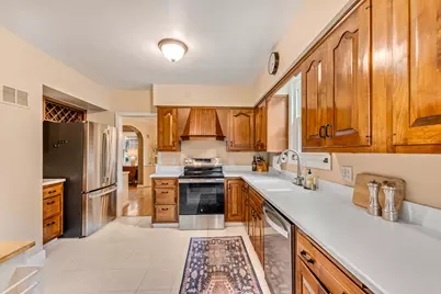 4760 N Woodburn St, Whitefish Bay, WI 53211 - Photo 13