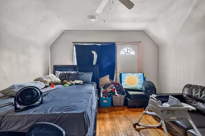 3119 N 34th St, Milwaukee, WI 53216 - Photo 9