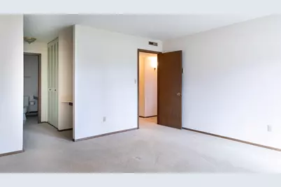 320 E Pleasant St #106, Oconomowoc, WI 53066 - Photo 17