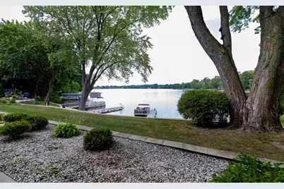 320 E Pleasant St #106, Oconomowoc, WI 53066 - Photo 25