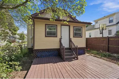 2133 S 89th St, West Allis, WI 53227 - Photo 21