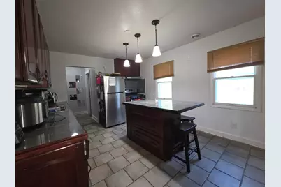 1567 S 100th St, West Allis, WI 53214 - Photo 9