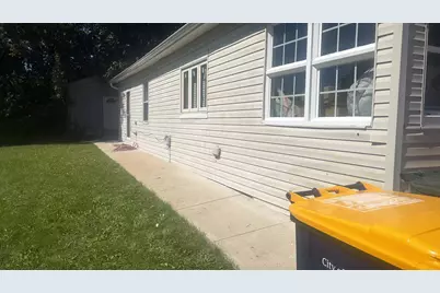 1567 S 100th St, West Allis, WI 53214 - Photo 27