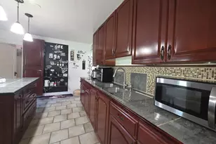 1567 S 100th St, West Allis, WI 53214 - Photo 3