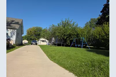 1567 S 100th St, West Allis, WI 53214 - Photo 29