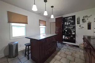 1567 S 100th St, West Allis, WI 53214 - Photo 9
