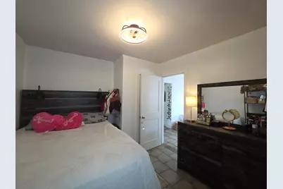 1567 S 100th St, West Allis, WI 53214 - Photo 11