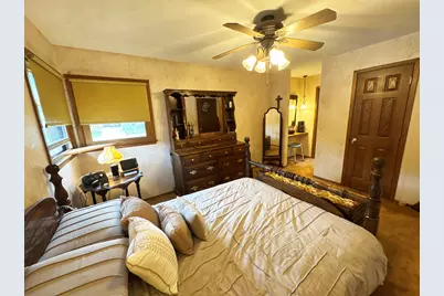 1804 W Clayton Crest Ave, Milwaukee, WI 53221 - Photo 25