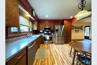 1804 W Clayton Crest Ave, Milwaukee, WI 53221 - Photo 17