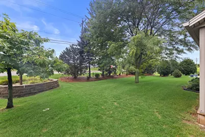 W155N6631  Blue Heron Dr, Menomonee Falls, WI 53051 - Photo 5