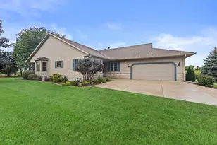 W155N6631 Blue Heron Dr, Menomonee Falls, WI 53051 - Photo 1