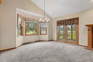 W155N6631 Blue Heron Dr, Menomonee Falls, WI 53051 - Photo 15