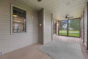 W155N6631 Blue Heron Dr, Menomonee Falls, WI 53051 - Photo 17