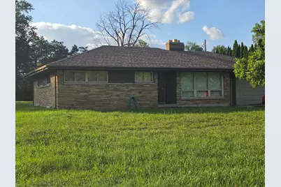 6747 N Santa Monica Blvd, Fox Point, WI 53217 - Photo 1