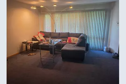 6747 N Santa Monica Blvd, Fox Point, WI 53217 - Photo 5