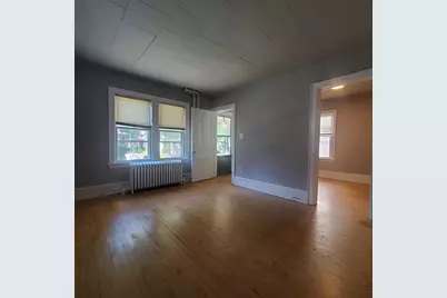 3138 N Pierce St, Milwaukee, WI 53212 - Photo 9
