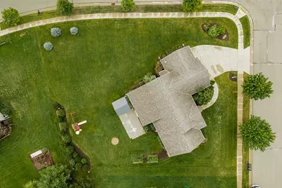 1724  Moccasin Trl, Waukesha, WI 53189 - Photo 81