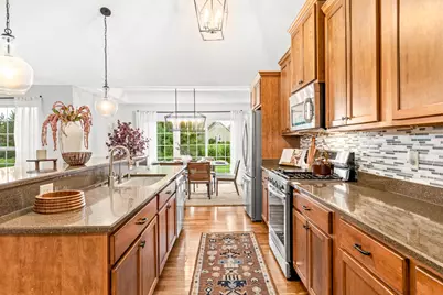 1724  Moccasin Trl, Waukesha, WI 53189 - Photo 19