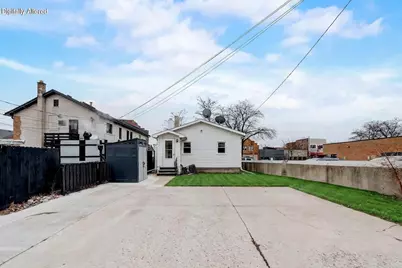 7106 W National Ave, West Allis, WI 53214 - Photo 13