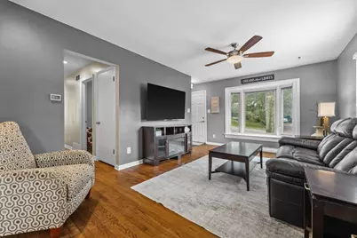 265 N 112th St, Wauwatosa, WI 53226 - Photo 7
