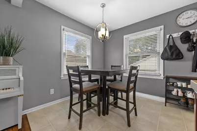 265 N 112th St, Wauwatosa, WI 53226 - Photo 9