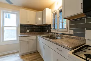 237 Waverly Pl, Waukesha, WI 53186 - Photo 7
