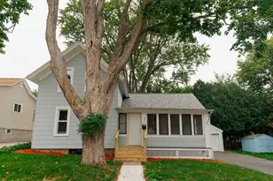 237 Waverly Pl, Waukesha, WI 53186 - Photo 13