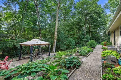 5003  Bluebird Ln, Racine, WI 53406 - Photo 41
