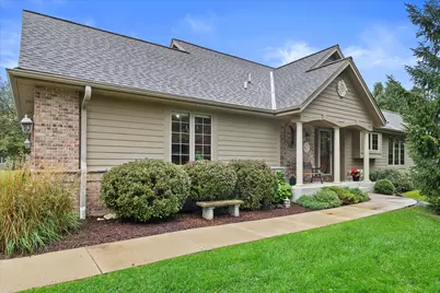 111  Eagles Cove Cir, North Prairie, WI 53153 - Photo 3
