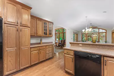 111  Eagles Cove Cir, North Prairie, WI 53153 - Photo 7