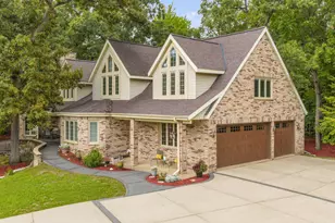 14700 W Fleetwood Ln, New Berlin, WI 53151 - Photo 51