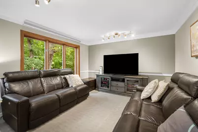 14700 W Fleetwood Ln, New Berlin, WI 53151 - Photo 25