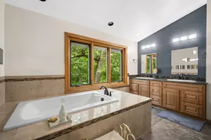 14700 W Fleetwood Ln, New Berlin, WI 53151 - Photo 41
