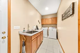 248 E Ottawa Ave, Dousman, WI 53118 - Photo 19