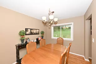 5127 S Menard Dr, New Berlin, WI 53151 - Photo 9